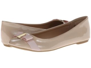 Esprit Yang Womens Slip on Shoes (Beige)