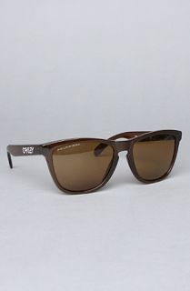 OAKLEY The Frogskins Sunglasses in Polished Rootbeer Bronze Polarized