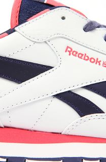Reebok Sneaker Classic Leather in White, Blue & Coral