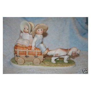 Homco Circle of Friends Fall's Bounty Figurine 1993  Collectible Figurines  