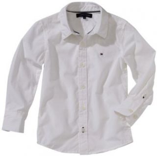 Tommy Hilfiger Jungen Hemd SOLID POPLIN MINI SHIRT L/S / BJ57109953, Gr. 104, Weiß (100 CLASSIC WHITE) Bekleidung
