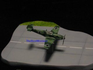 WC_E3 BANDAI WING CLUB WW2 GERMAN Fighter 1144 Messerschmitt BF 109 ME 109 (Original from The Best Moment @ ) Toys & Games