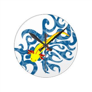 Axolotl yellow in the Wassser Round Clock