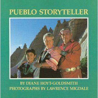 Pueblo Storyteller (HBJ Treasury of Literature) Diane Hoyt Goldsmith, Lawrence Migdale 9780153003431 Books