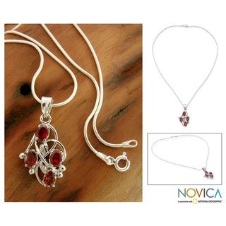 'Floral Vines' Garnet Necklace (India) Novica Necklaces