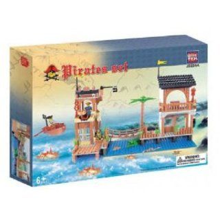 Brictek Pirate Fort Building Block Set   381 Pieces Toys & Games