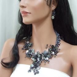 Black MOP and Pearl Floral Vines Jewelry Set (3 10 mm) (Thailand) Jewelry Sets
