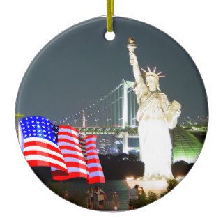NEW YORK STATUE OF LIBERTY CHRISTMAS ORNAMENT