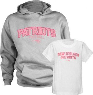 New England Patriots Girls 7 16 Hooded Sweatshirt and T Shirt Combo Pack   X Large (16)  Sports & Outdoors