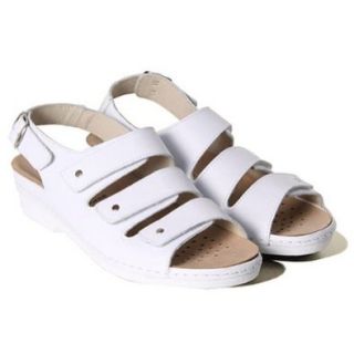 The Comfort Shoes Womens Size 12M White 3 Strap Leather Sandals The Comfort Shoes Shoes