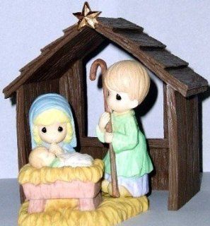 Precious Moments Porcelain Nativity Set   Nativity Figurine Sets
