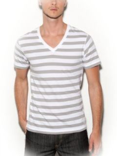 G by GUESS Men's Fredrick V Neck Tee at  Mens Clothing store
