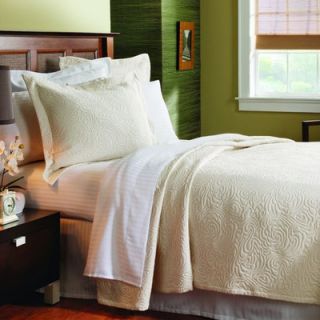 Caravelle Matelassé Coverlet Collection