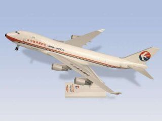 Skymarks China Cargo B747 400F 1/200 Plane Model & Gear Toys & Games
