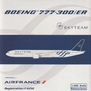 1400 Phoenix Model Boeing 777 300ER Air France Skyteam Reg #F GZNE (pre painted/pre built) Toys & Games