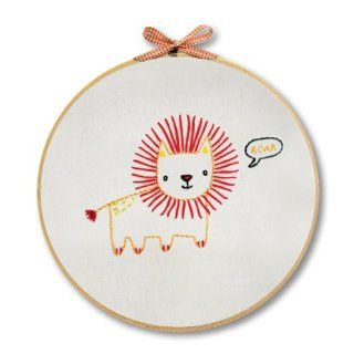 Penguin & Fish "Lion" Hand Embroidery Wall Art Kit