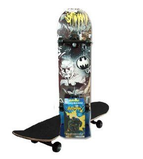 Batman 31 Inch Complete Skateboard (Black / White)  Standard Skateboards  Sports & Outdoors