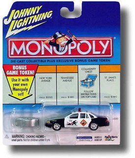 Johnny Lightning 2001 Monopoly Do Not Pass Go 1997 Crown Victoria Car Toys & Games