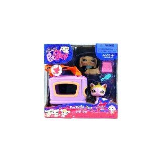 Littlest Petshop #932 & #933 Sassiest "Portable Pets Gift Set" Toys & Games