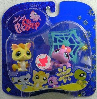 Littlest Pet Shop Happiest Pet Pairs Portable Collectible Gift Set   Sugar Glider (#990) and Purple Spider (#991) with Spider Web Toys & Games