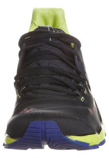 Under Armour CHARGE   Lightweight running shoes   black