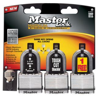 Master Lock 3 Pack Magnum 2 Laminated Steel 1 1/2 Shackle Lock