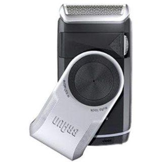 Braun M90 Mens Single Blade Foil Shaver has a built in extra wide & thin ultra flexing foil which adjusts to the facial contours providing you an extra close and comfortable shave. It is designed with Smart Foil which captures hairs growing in differen