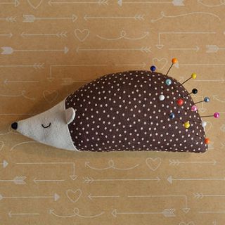 little hedgehog pin cushion by the imagination of ladysnail