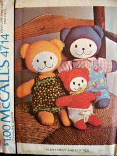 McCall 4714 sewing pattern makes Stuffed Bears and Clothes 