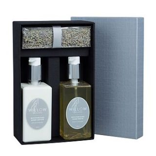 complete handcare box by willow organic beauty