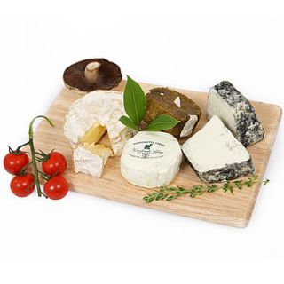 'cream of the cotswolds' cheese gift set by wychwood deli
