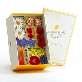 organic summer bloom soap gift box by quintessentially english
