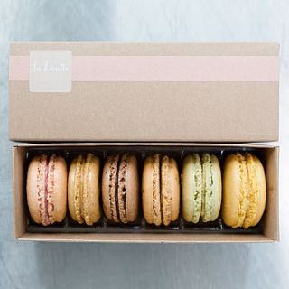 gift box six french macarons by la dinette