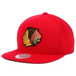 Chicago Blackhawks Mitchell and Ness NFL Wool Solid Snapback Cap