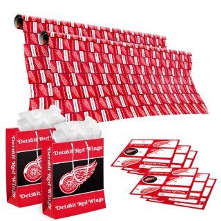 Forever Collectibles Detroit Red Wings Gift Giving Pack   Labels, Bag, and Wrapping Paper  Sports Fan Games  Sports & Outdoors