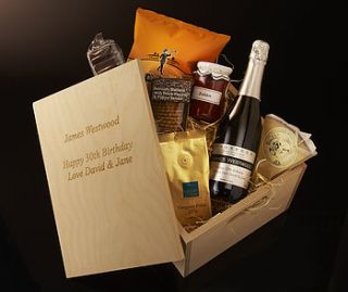 personalised wedding wine box by intervino