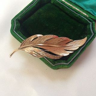 vintage goldtone leaf brooch by iamia