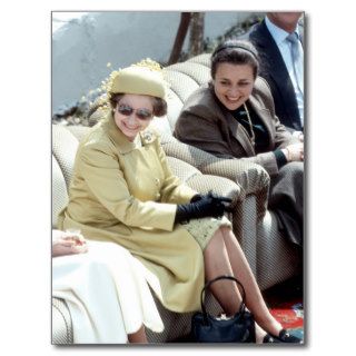 No.27 HM Queen Elizabeth II Jordan 1983 Post Cards
