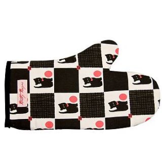 betty the cat oven glove by betty boyns