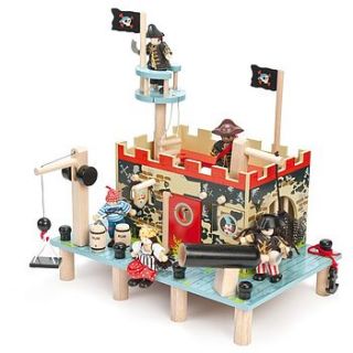buccaneer pirate fort by knot toys