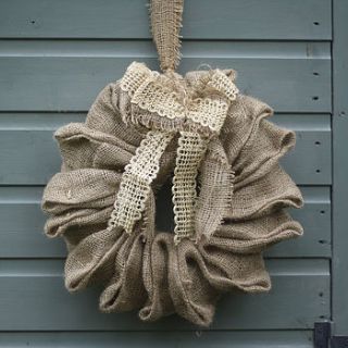 hessian wreath by the wedding of my dreams