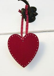 hand painted shaker heart by little pieces