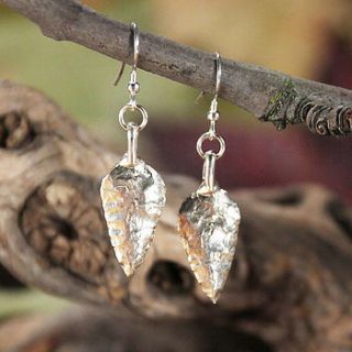 arrowhead earrings cast in solid silver by prehistoric presents