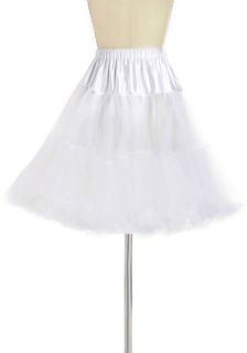 Va Va Voluminous Petticoat in White   Short  Mod Retro Vintage Underwear