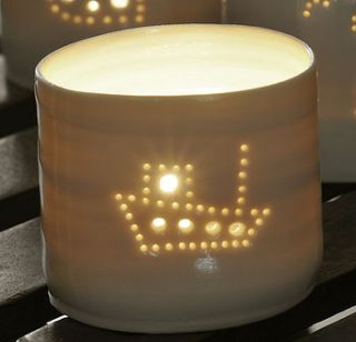 porcelain boat tealight by luna lighting