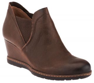 Earth Catamount Leather Wedge Ankle Boots —