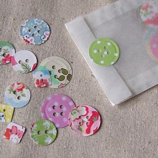 garden party button confetti by laurafallulah