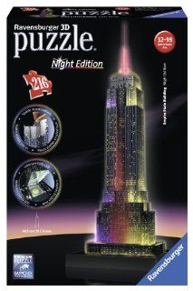 Ravensburger 12566   Empire State Building bei Nacht   Night Edition 3D Puzzle Bauwerke, 216 Teile Spielzeug