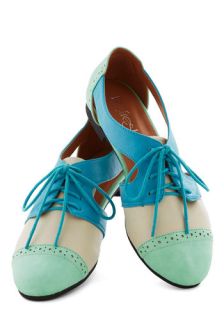 Cutout and About Town Flat in Mint  Mod Retro Vintage Flats