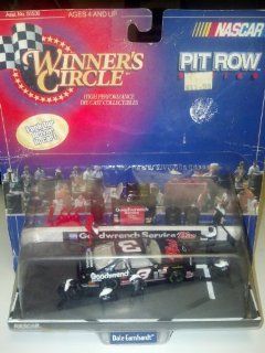 1998 Dale Earnhardt Sr. Pit Row Series Car  #3 Goodwrench Plus  Winners Circle Toys & Games